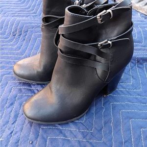 Xappeal Women’s booties. Size 8